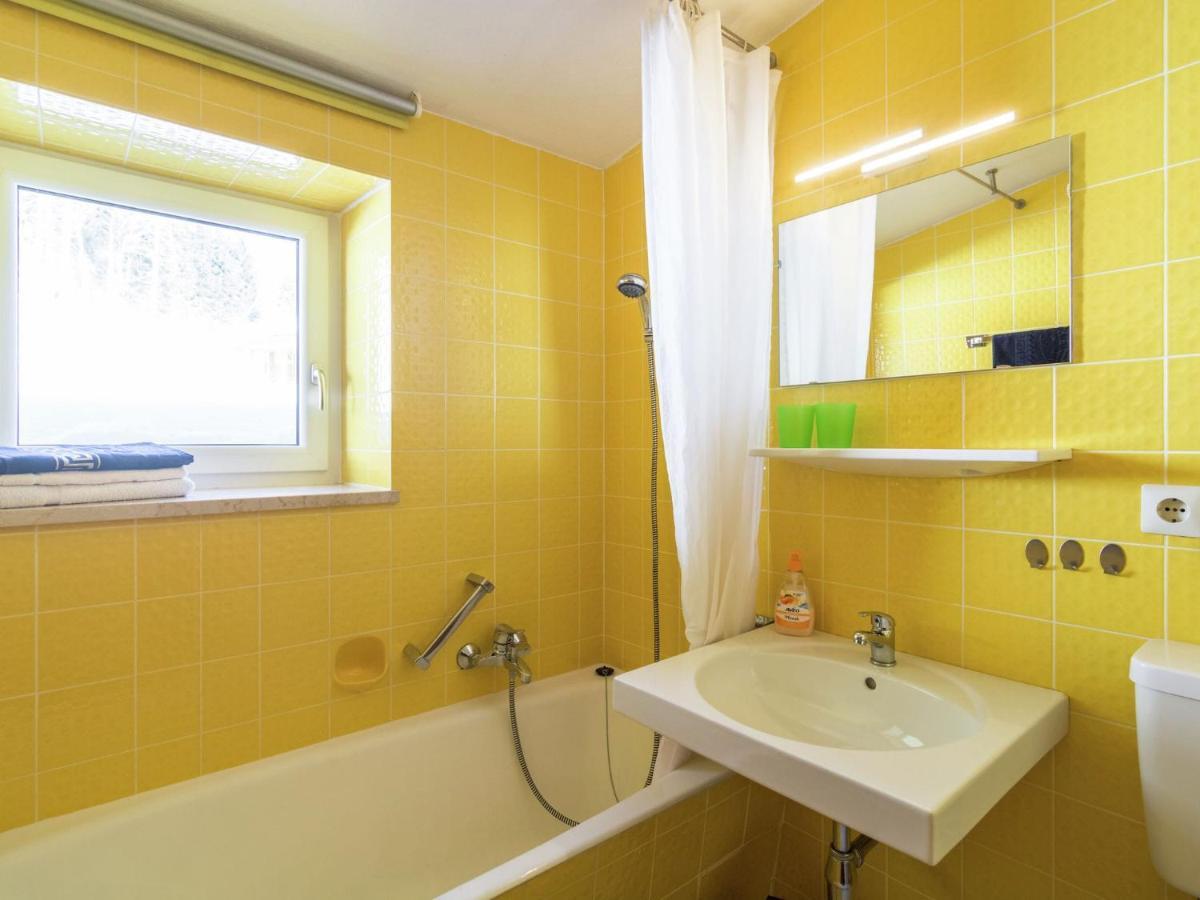 Quaint Apartment With Sauna In รีซแลร์น ภายนอก รูปภาพ