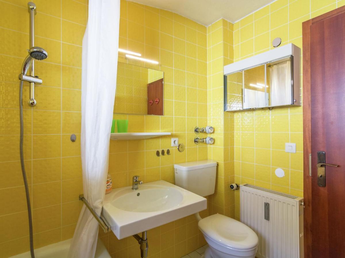 Quaint Apartment With Sauna In รีซแลร์น ภายนอก รูปภาพ